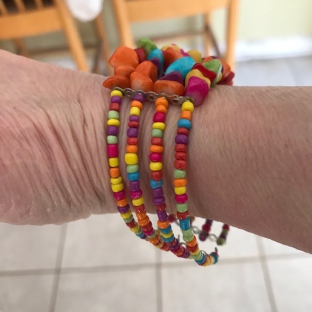Beaded Wire Bracelet Open Back Festive Colors New - Picture 6 of 8
